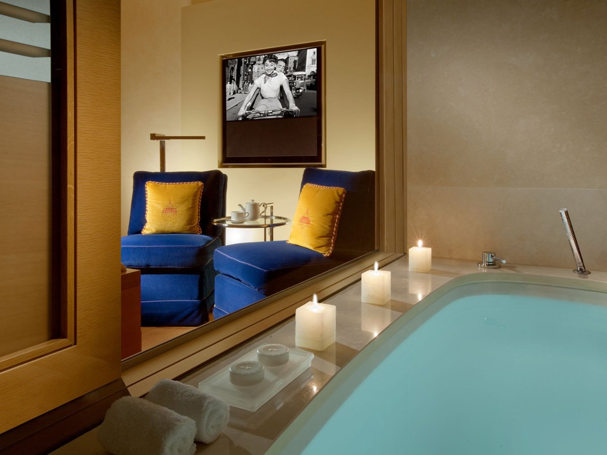 Bio Hotel Raphaël Relais & Châteaux, Roma, Italy VeggieHotels Bio Hotel Raphaël Relais & Châteaux, Roma, Italy VeggieHotels